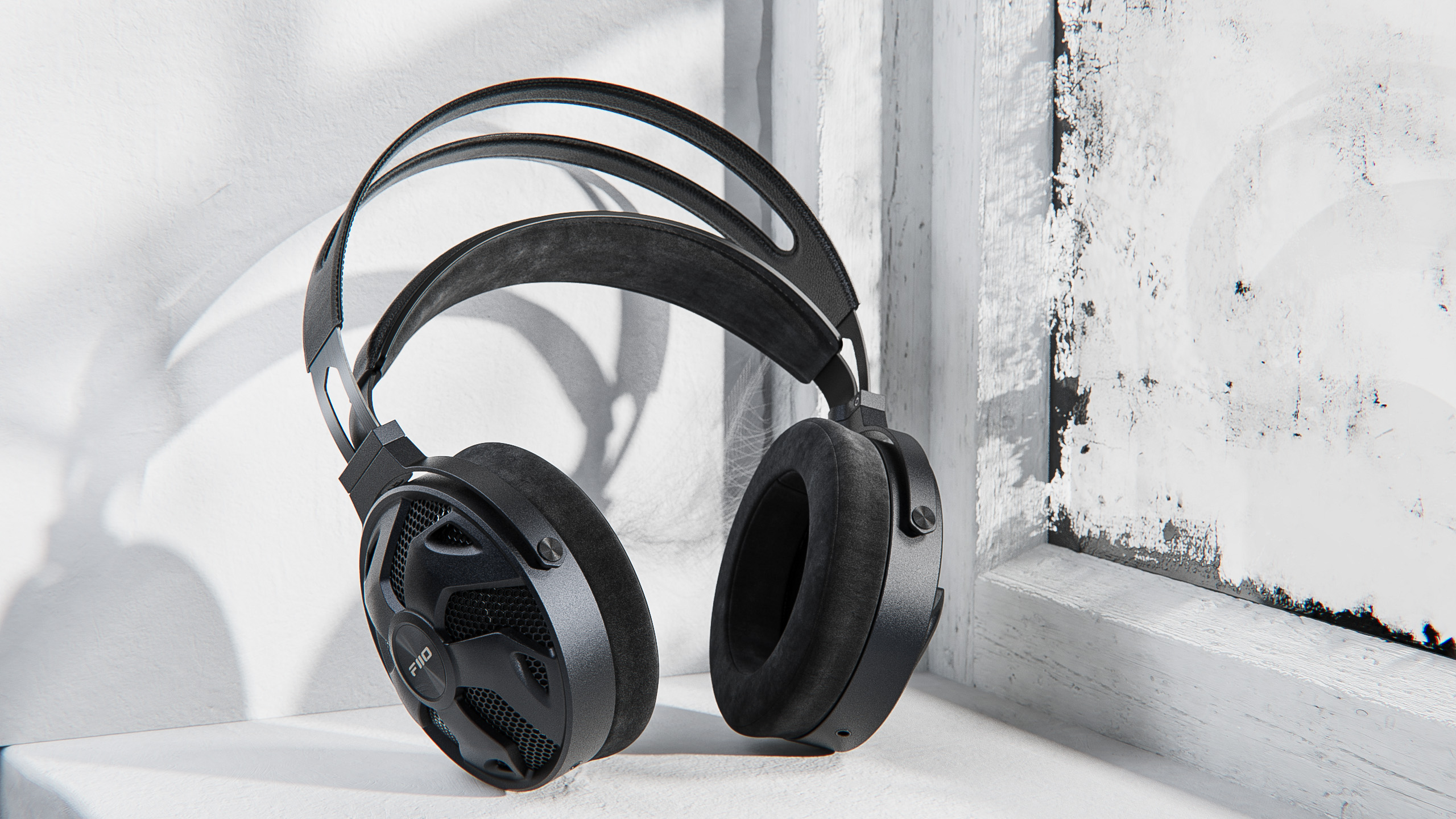 FiiO's Large Dynamic High-Res Over-Ear Headphones FT3 Is