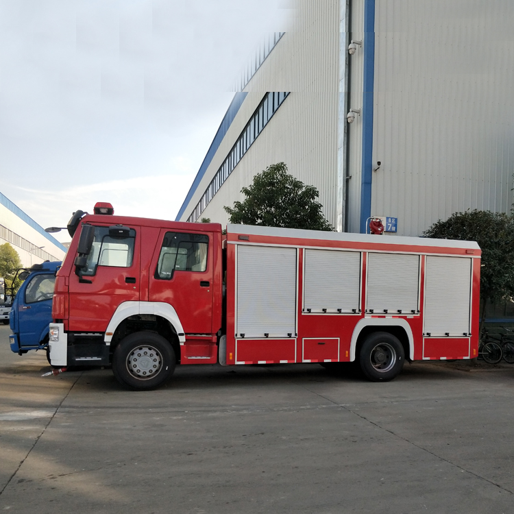 SINOTRUK 4*2/4*4 Euro 2 Fire (8-10 tons)-CHENGLI AUTOMOBILE